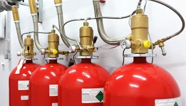 Cylinder bank used in a clean agent fire suppression system